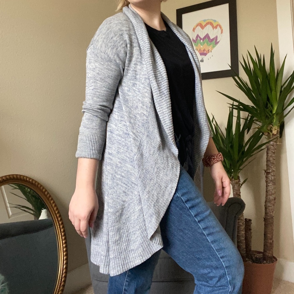 Long Cardigan - Picture 2 of 5